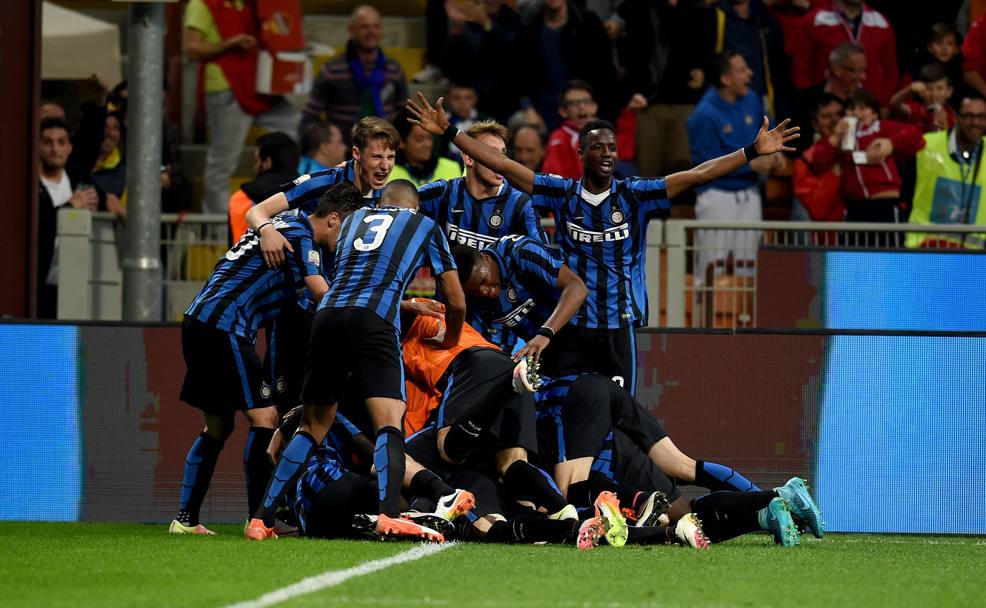 L&#39;Inter esulta dopo il pareggio. GETTY